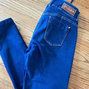 Studio F colombia jeans